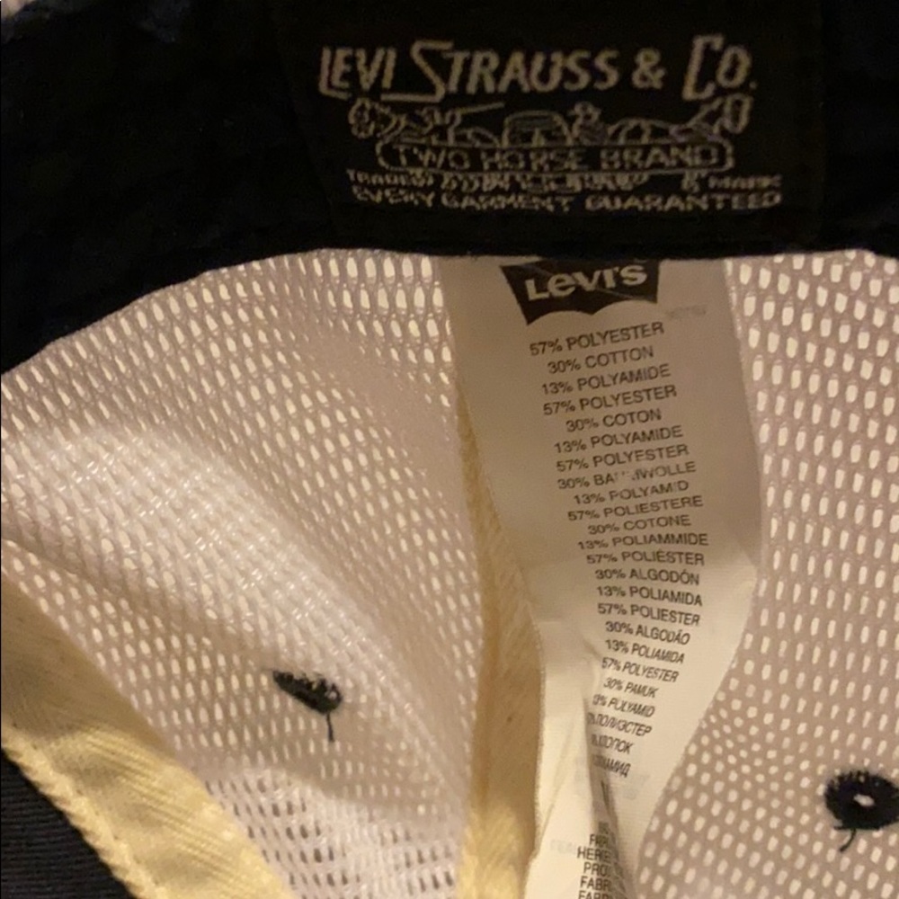 Levi’s snapback hat - Picture 6 of 6
